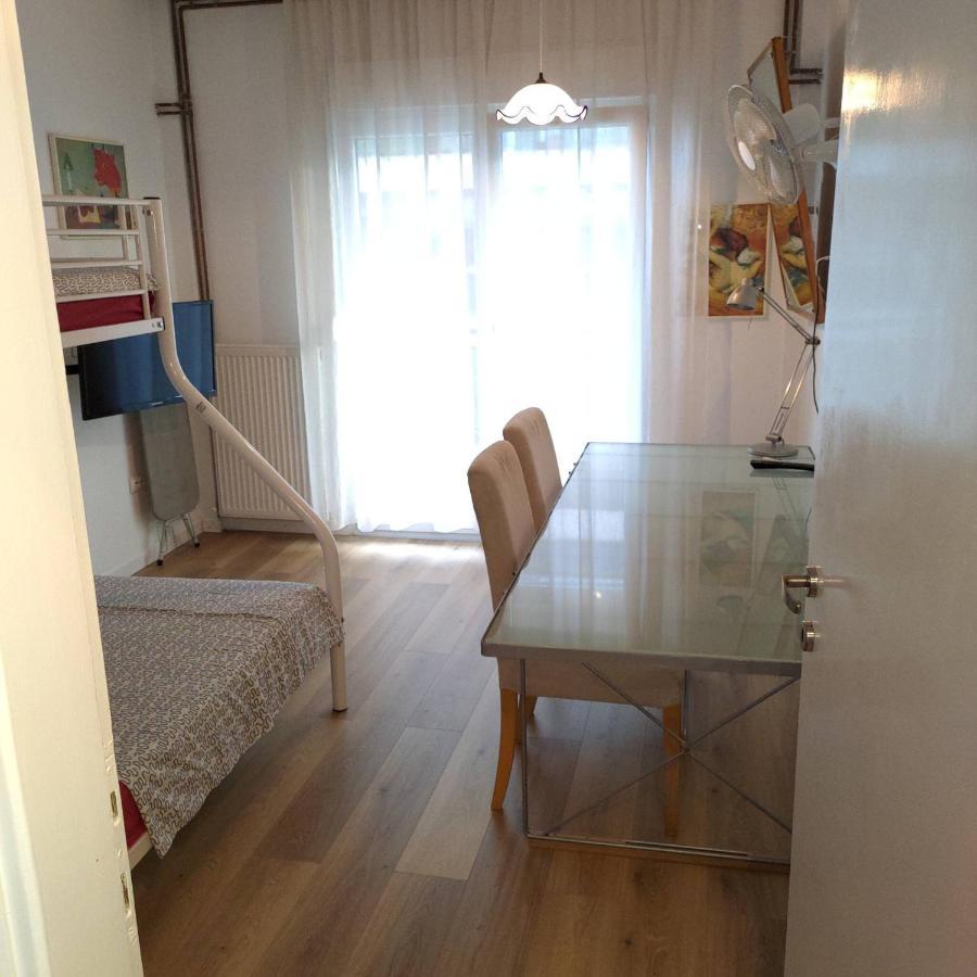 Promenade Apartment With Sea View Салоніки Екстер'єр фото